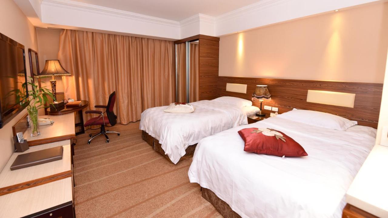 Bremen Holiday Hotel Харбин Экстерьер фото