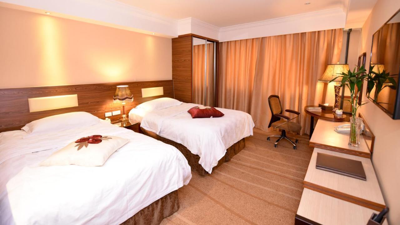 Bremen Holiday Hotel Харбин Экстерьер фото