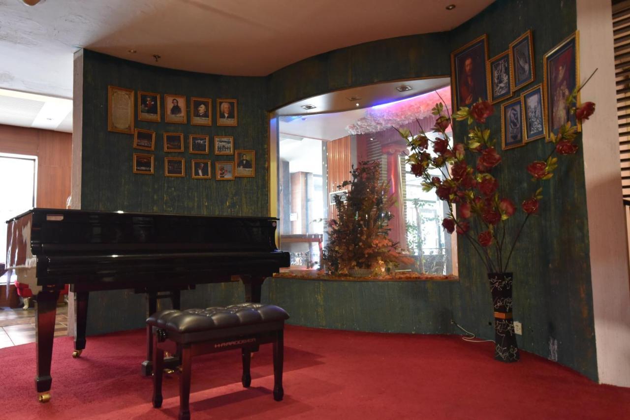 Bremen Holiday Hotel Харбин Экстерьер фото